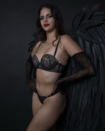 Carla Rodon ????????