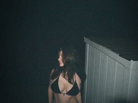 Full leaked Carly coplin private photo