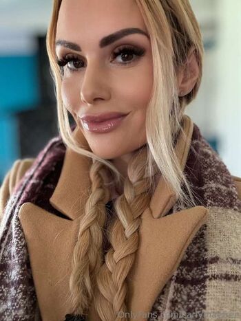 Full leaked Carly mae page private photo