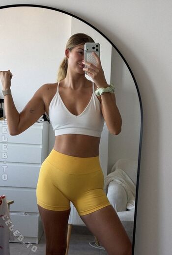 Full leaked Caro winter private photo