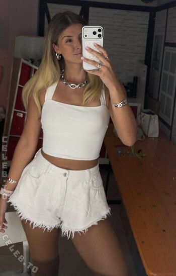 Full leaked Caro winter private photo