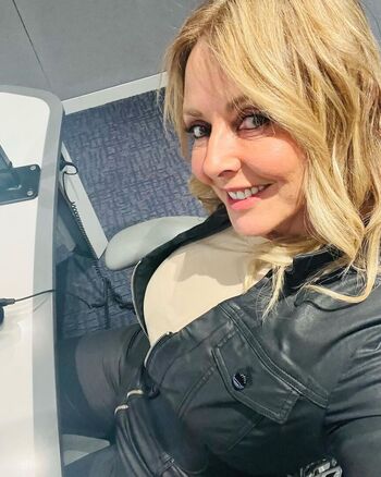Full leaked Carol vorderman private photo