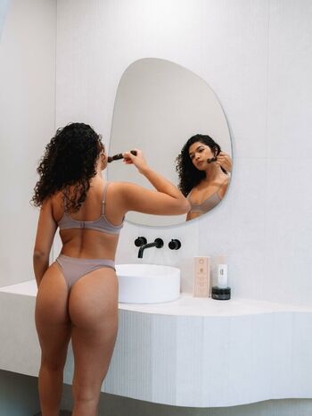 Full leaked Caroline santos private photo