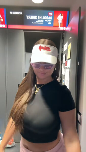 Full leaked Caroline shiery private photo