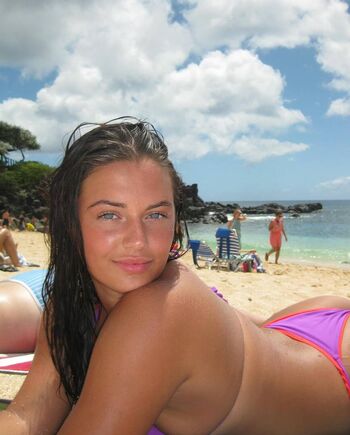 Full leaked Caroline smith private photo