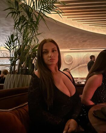 Full leaked Caroline smith private photo