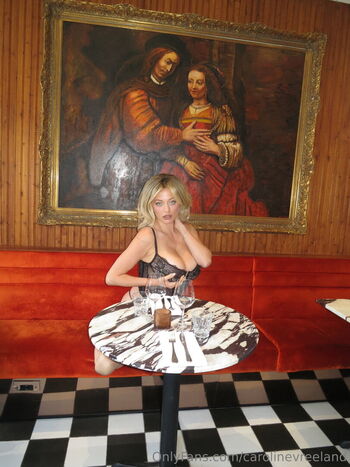 Full leaked Caroline vreeland  page private photo