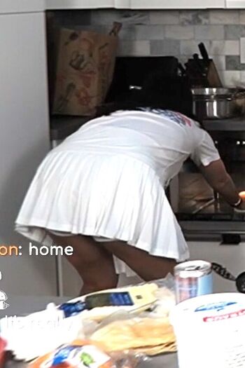 Full leaked Carolinekwan private photo