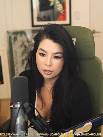 Full leaked Carolinekwan private photo