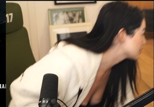 Full leaked Carolinekwan private photo