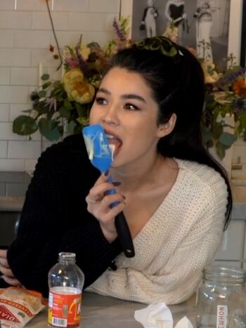 Full leaked Carolinekwan private photo