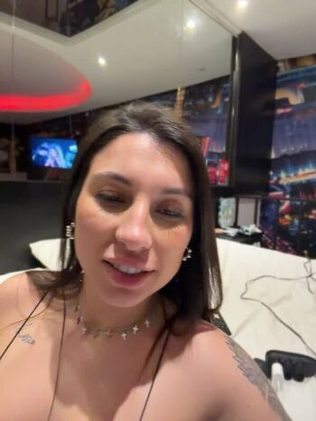 Full leaked Carolini private photo