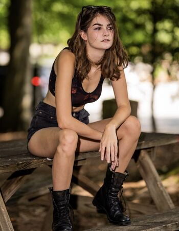 Casey Caseynmodeling