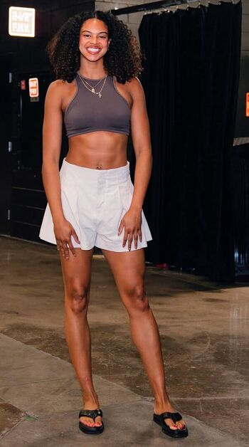 Full leaked Cassandre prosper private photo