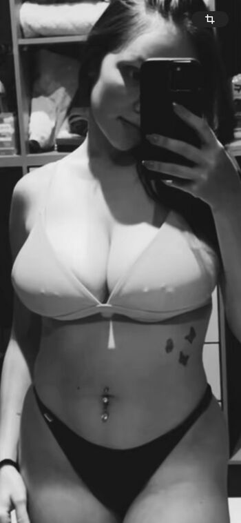 Full leaked Cassaroana private photo