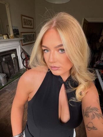 Full leaked Cassiedavidsonx private photo
