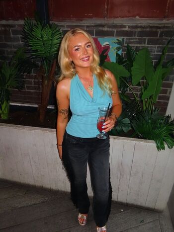 Full leaked Cassiedavidsonx private photo