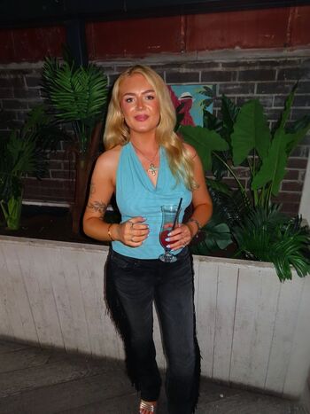 Full leaked Cassiedavidsonx private photo