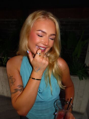 Full leaked Cassiedavidsonx private photo