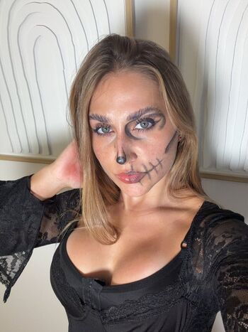 Full leaked Catarinarmoff private photo