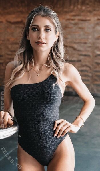 Full leaked Cathy hummels private photo