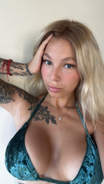 Full leaked Catuulinsdell private photo