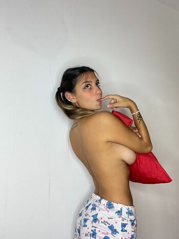 Full leaked Caty berry private photo