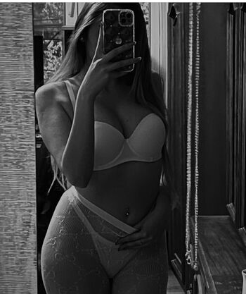 Leaked Catymcnally private photo viral onlyfans