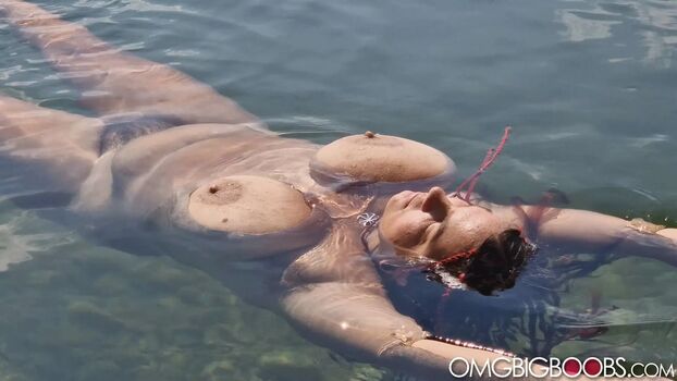 Full leaked Cecile horton private photo