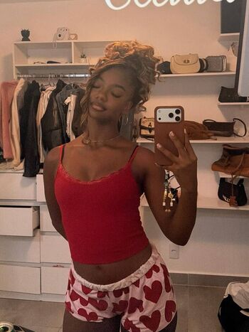 Full leaked Ceclia chancez private photo