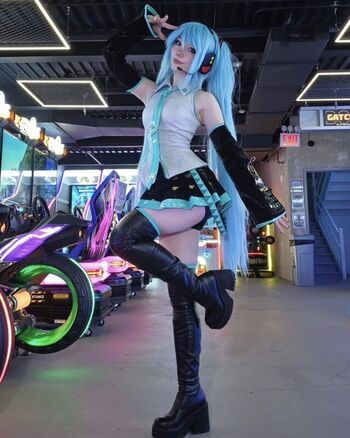 Full leaked Celebi cos private photo