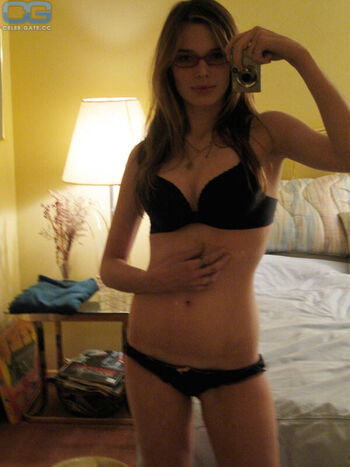 Full leaked Celebrity boobs private photo