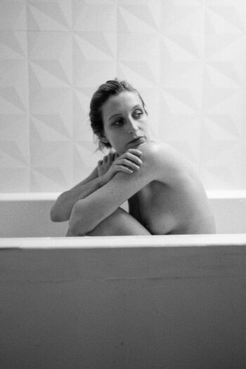 Full leaked Celine in frame private photo