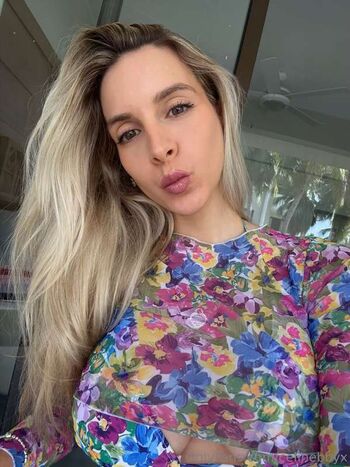 Full leaked Celine private photo