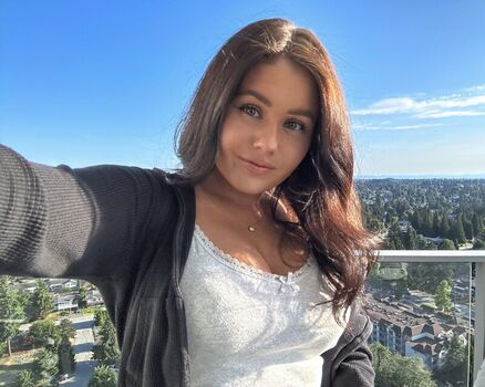 Full leaked Celyphonee private photo