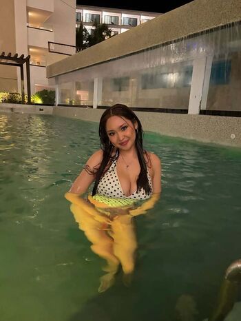 Full leaked Chaelanl private photo