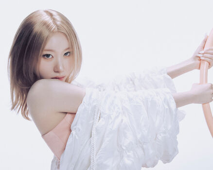 Full leaked Chaeryeong page private photo