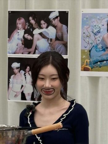 Full leaked Chaeryeong private photo