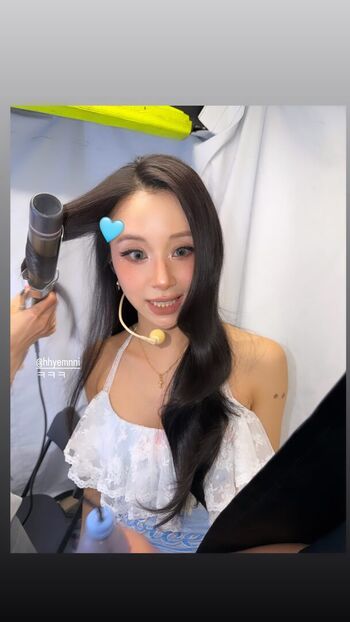 Full leaked Chaeyoung private photo