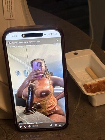 Full leaked Champayn e private photo
