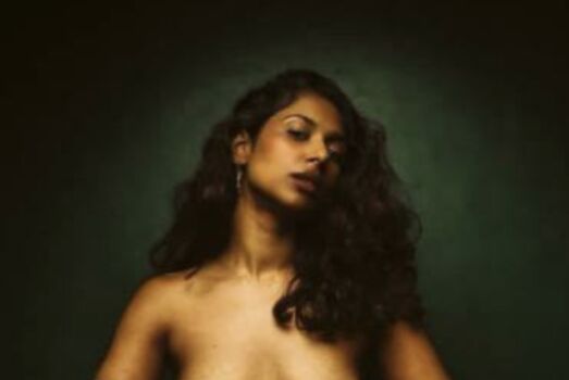 Chandrika Passionica