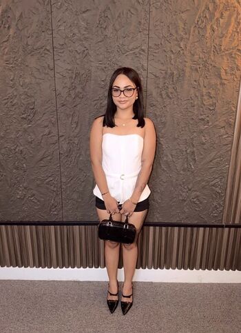 Full leaked Chanel private photo