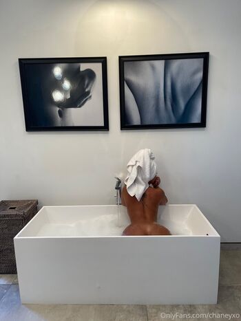 Full leaked Chaneyxo private photo