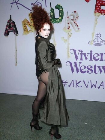 Full leaked Chappell roan private photo