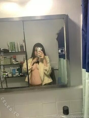 Full leaked Chapstickbxtch page private photo