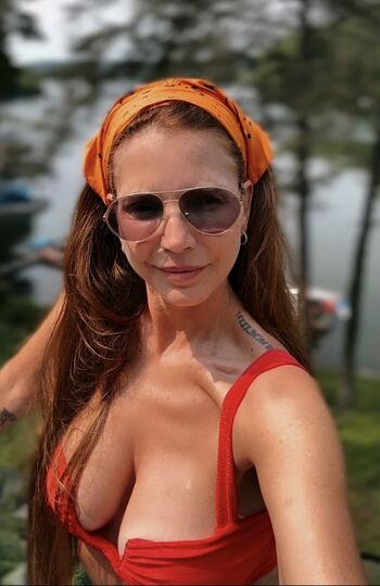Full leaked Charisma carpenter private photo