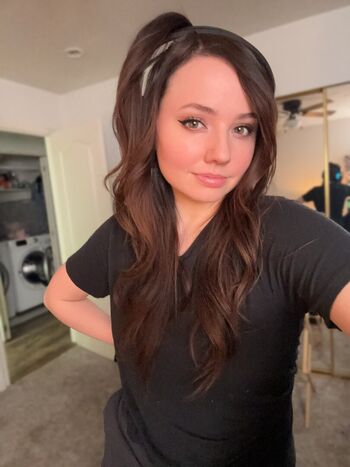 Full leaked Charleemanderz private photo