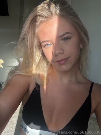 Full leaked Charleighrivers private photo