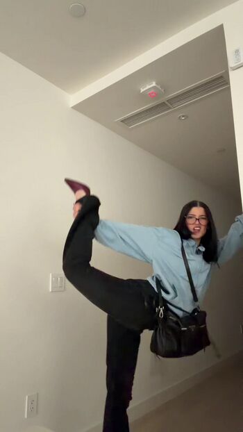 Full leaked Charli d amelio page private photo