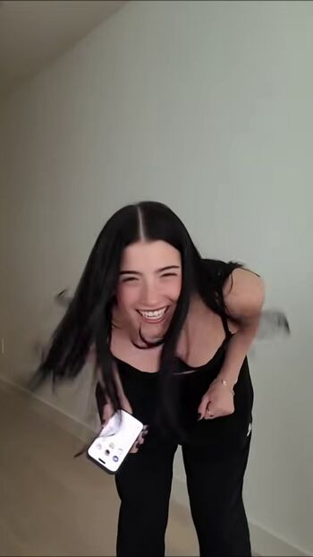 Full leaked Charli d amelio page private photo